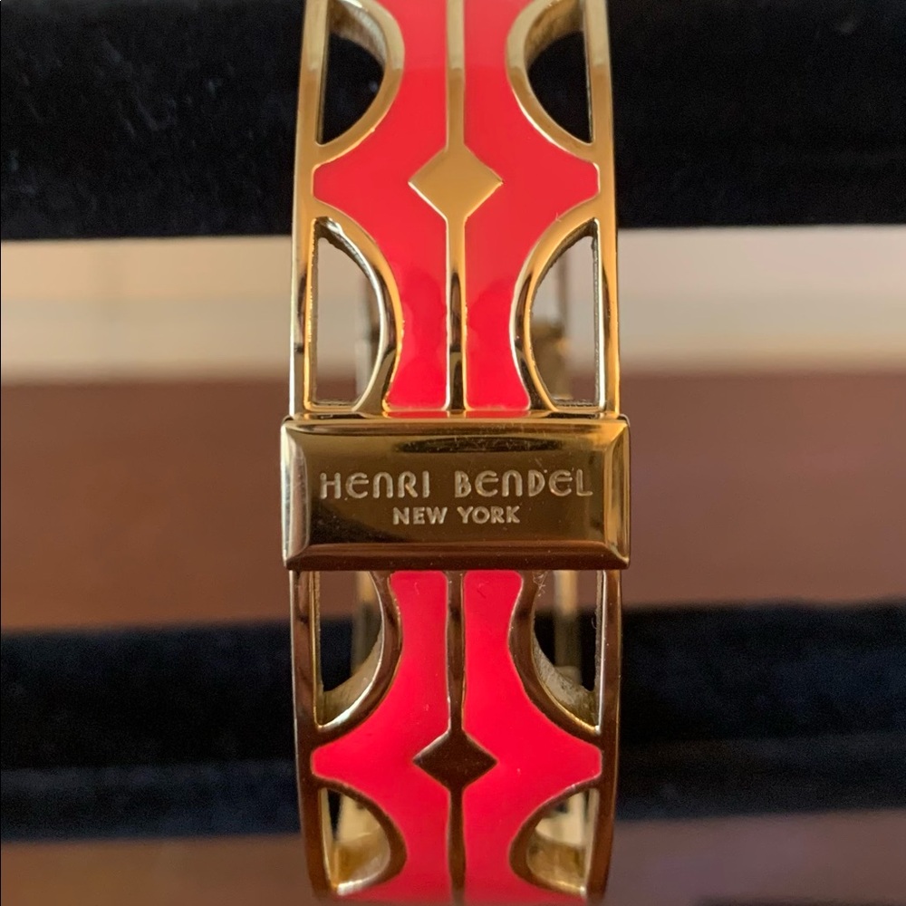 HENRI BENDEL New York Enamel Bangle Bracelet